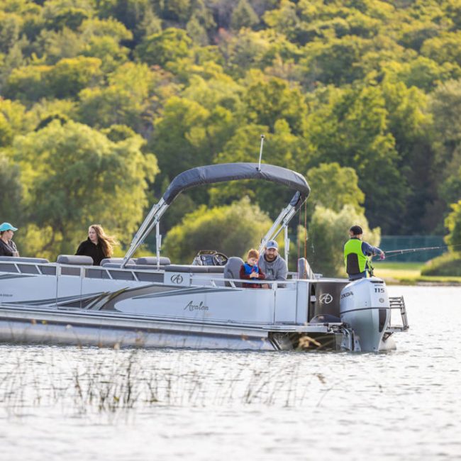 Avalon Pontoons JP's Marine